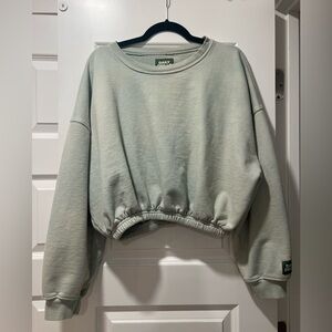 Daily Drills Bubble Crew in the color “Harbor” - Size M/L